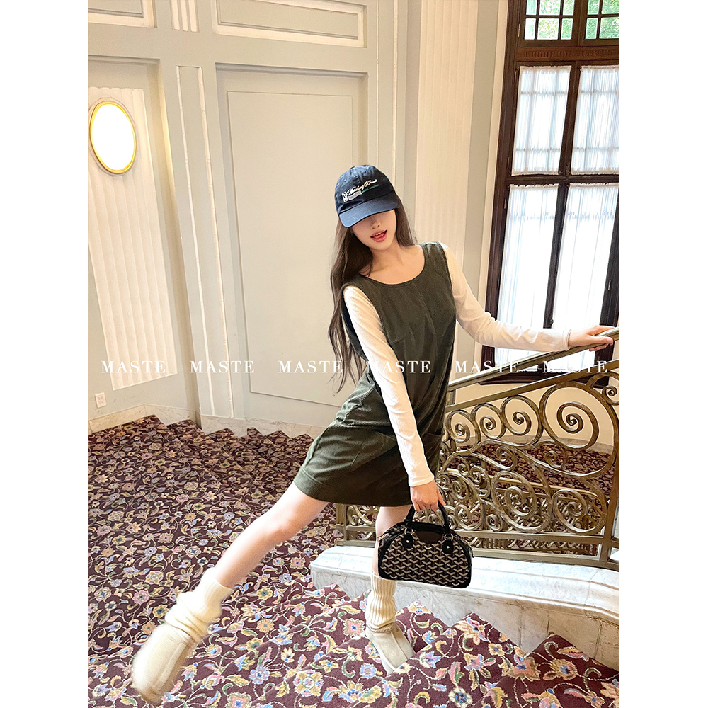 MASTE 纳帕谷俱乐部 墨绿色灯芯绒背心裙 冬季内搭连衣裙女