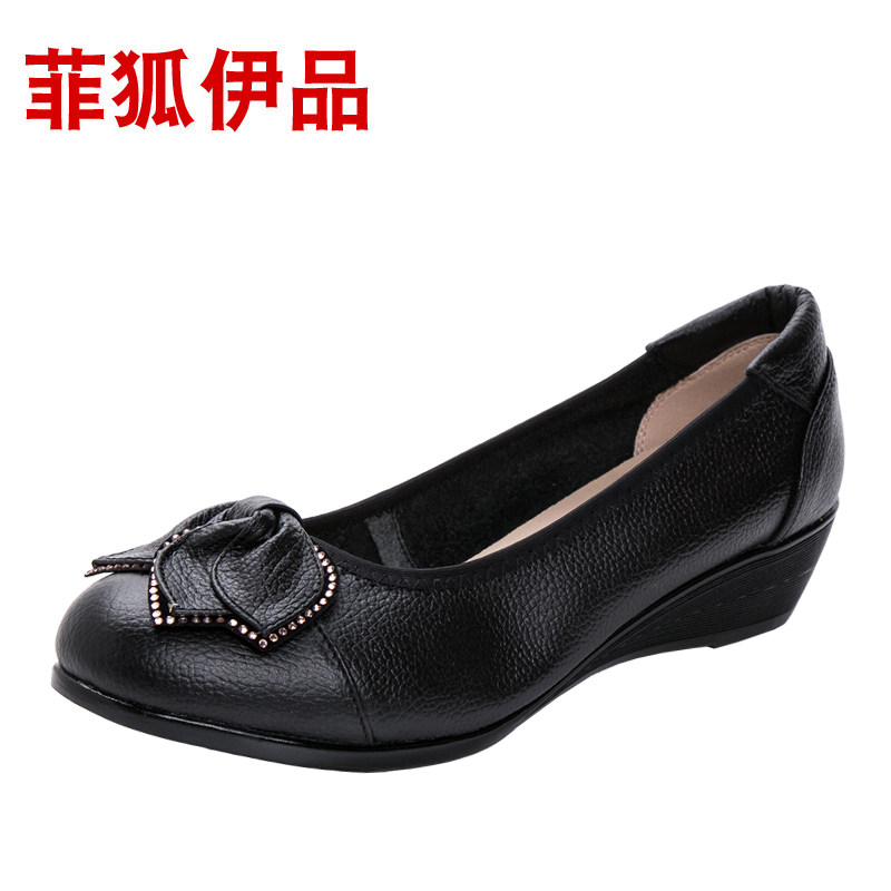 大码头层牛皮软底妈妈鞋春秋季平底舒适防滑单鞋女鞋中老年真皮鞋