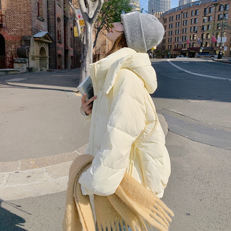 白色小个子羽绒服女2024冬季新款奶呼呼百搭加厚短款白鸭绒面包服,女装羽绒服,韩秀