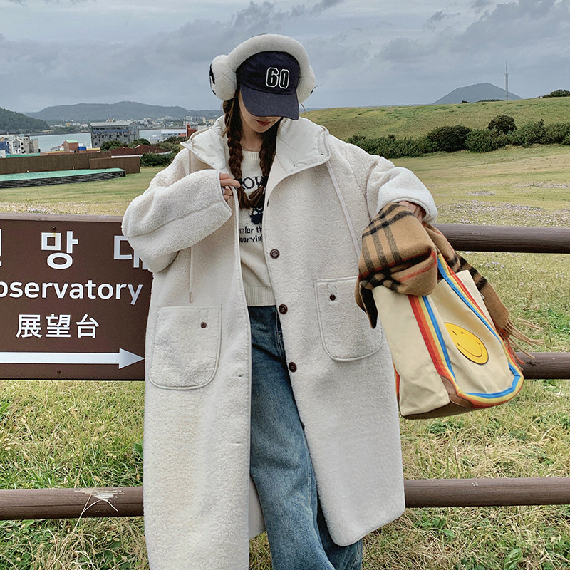 冬季白色超好看羊羔毛外套女2024新款流行高级感韩系慵懒宽松棉服,女装毛呢外套,韩秀