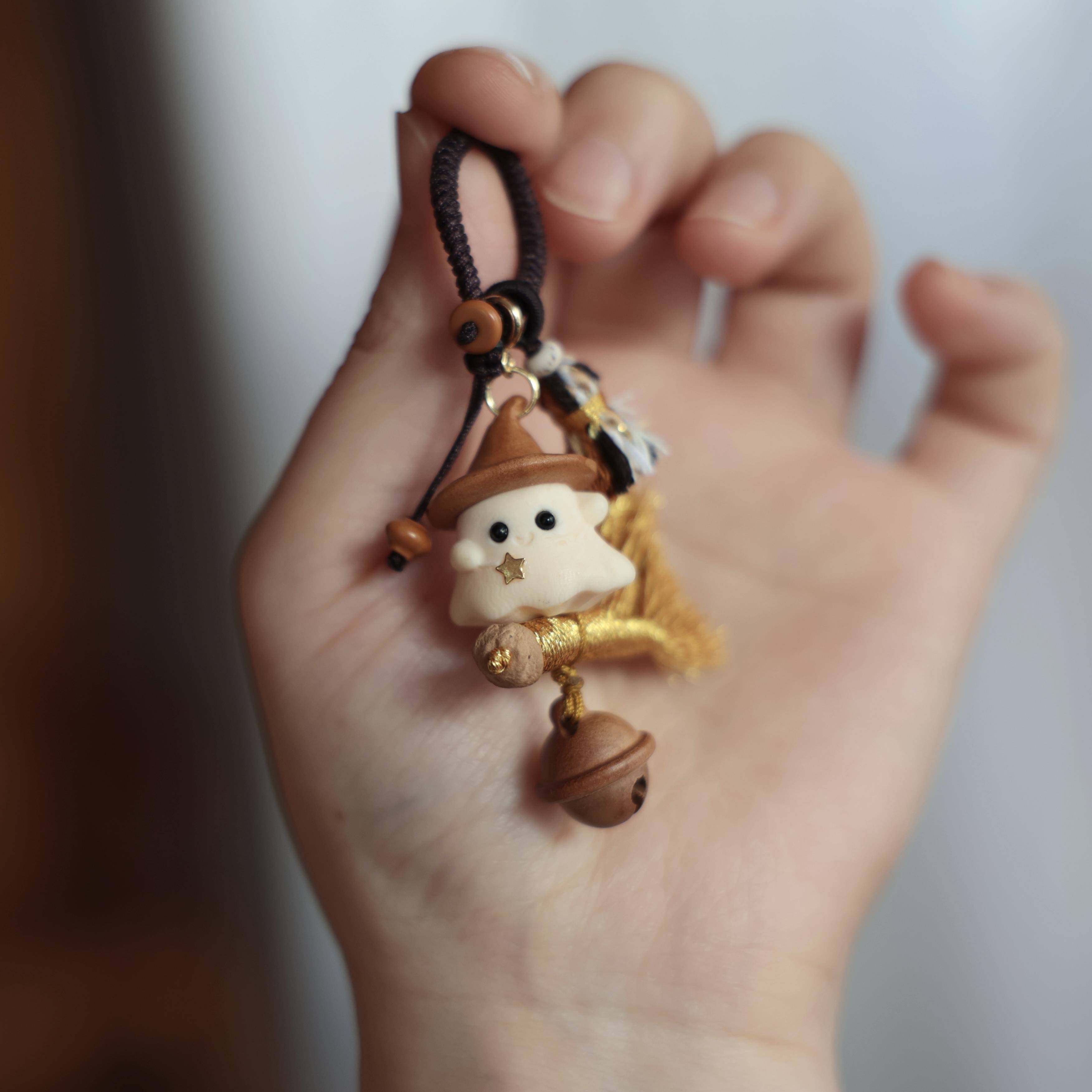 芭比檀魔法星星人桃木铃铛提溜铃铛流苏挂件文玩原创森系包挂钥匙