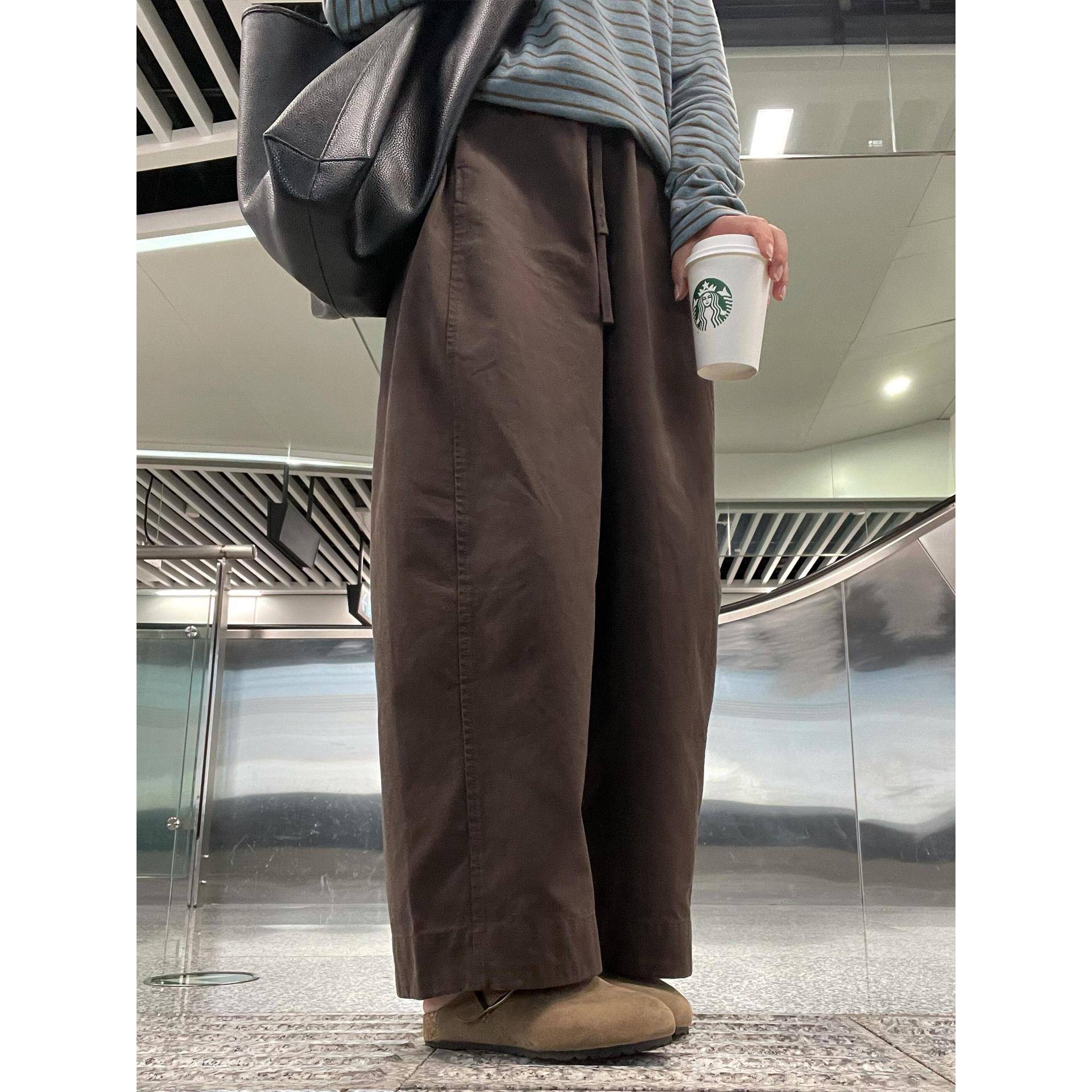 今年流行的奶奶裤弯刀气球裤咖色九分裤女秋季新款显瘦休闲阔腿裤