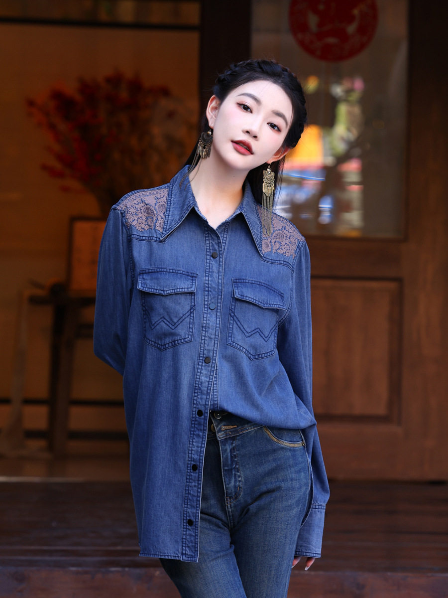 复古刺绣牛仔衬衫女长袖2025年春新款宽松大码上衣设计感小众休闲