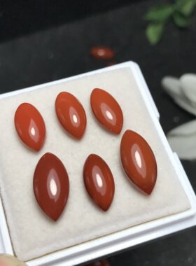 马眼！天然南红马眼形戒面柿子红