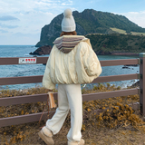 浅黄色针织连帽羽绒服女冬超火好看高级小众保暖加厚短面包服外套，女装羽绒服，2B110