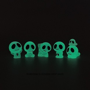 饰 工位办公桌小摆件装 无聊了 摆一堆夜光外星人治愈电脑桌面日式