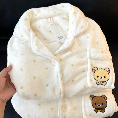 可爱圆点轻松熊珊瑚绒睡衣套装