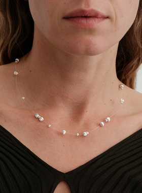 【CnHnOn脂肪商店】s925银悬浮散落猫眼光泽镂空银珠渐变锁骨项链