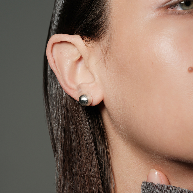 【CnHnOn脂肪商店】简约高级感手工拉丝银珠圆球耳钉