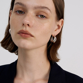 脂肪商店 CnHnOn 简约现代感时髦叶片耳饰精致银色耳圈女