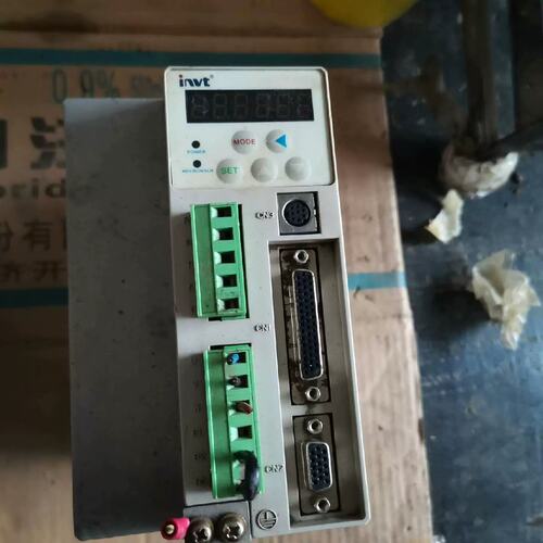 议价英威腾驱动器CHS1000(V2.0)-0R7-2 7