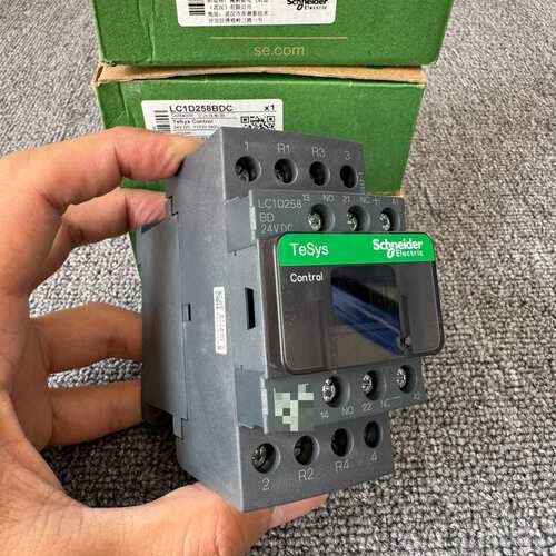 议价LC1D258BDC交流接触器，全新正品原装，一共3
