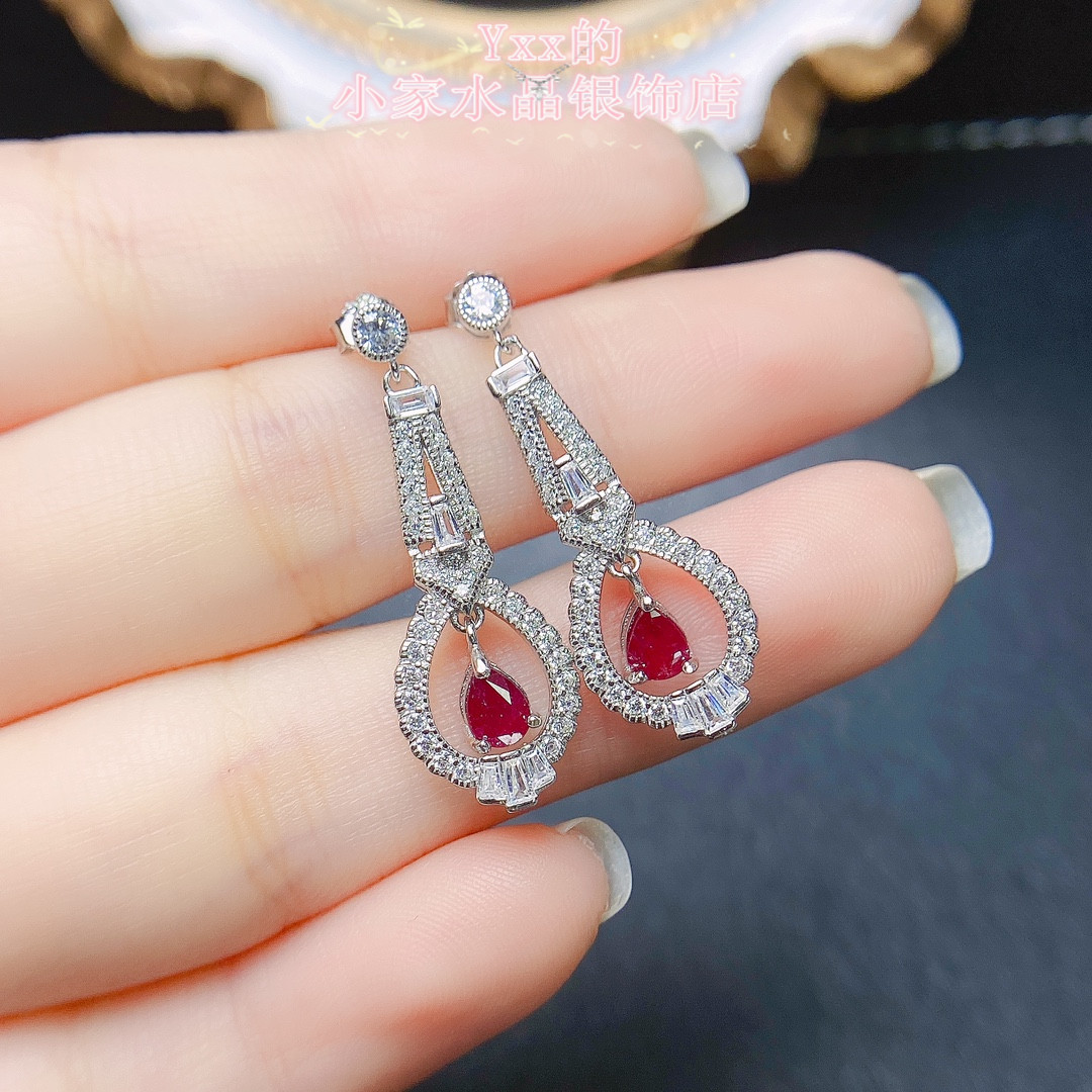 天然红宝石耳钉4乘5老烧