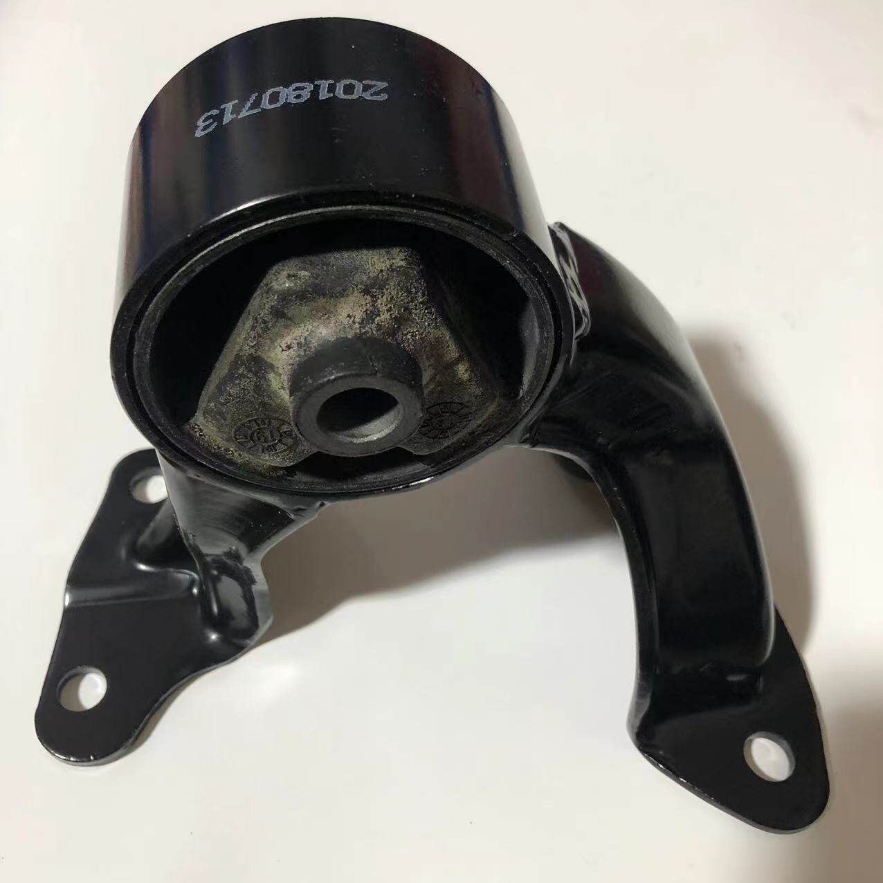 适用于力帆650EV发动机后机脚脚后机脚垫总成全新原后发动机支架