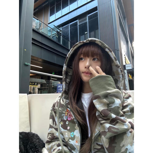 美式复古短款迷彩刺绣卫衣女春秋宽松休闲百搭国潮牌chic上衣外套