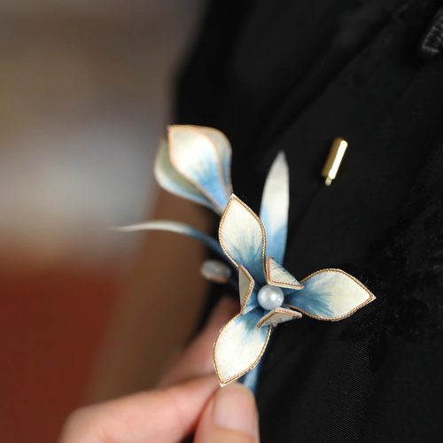 国风古典玉兰花手工绒花胸针高端精致时尚秋冬大衣外套胸花配旗袍