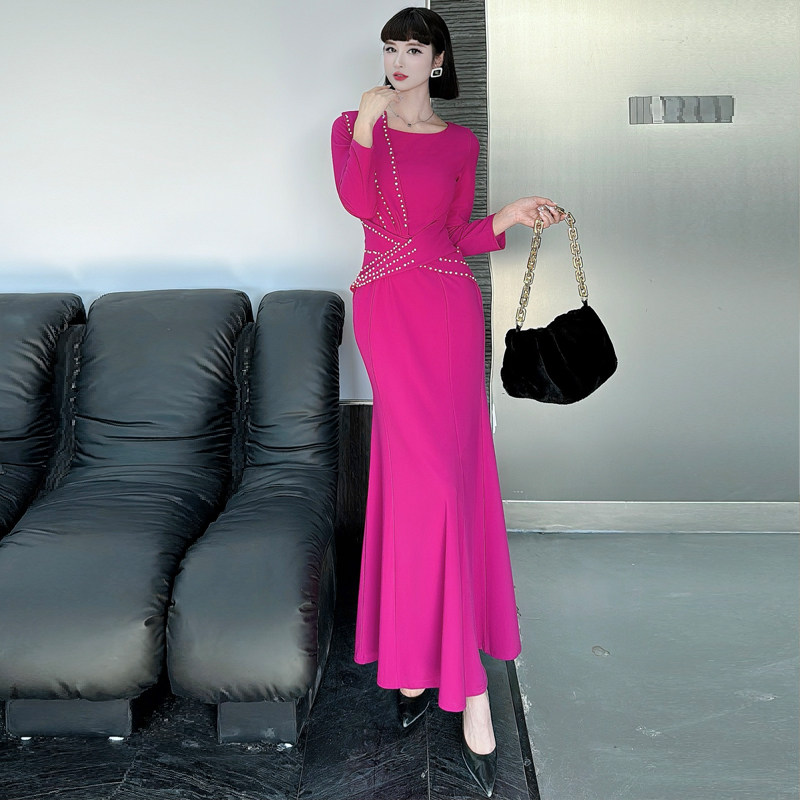 高级感宴会晚礼服女2024新款气质高贵年会鱼尾礼服轻奢小众连衣裙