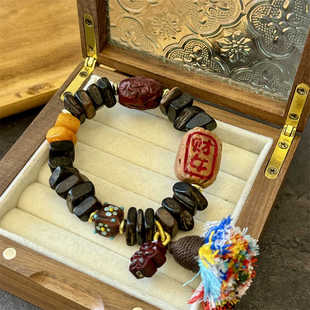 沉香达拉干随形药片桃核财女紫檀大枣小花牛骨隔片老琉璃方块花珠