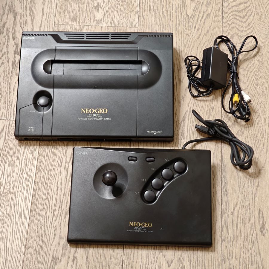 85新 SNK日版原装 NEOGEO AES 主机 游戏机 全套
