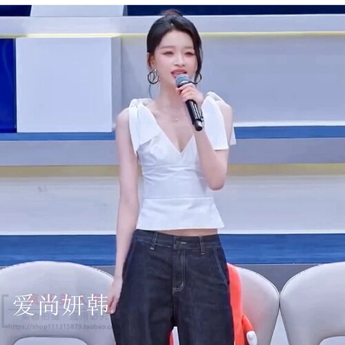 乘风孙怡同款白色V领吊带蝴蝶结露背金属扣装饰短款衬衫无袖上衣