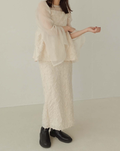 淡色女子森系暗花绒面吊带套装