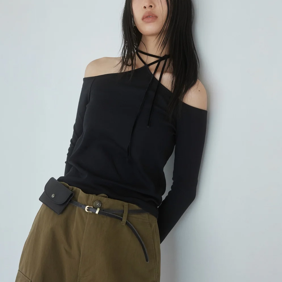 设计感百搭挂脖露肩长袖上衣女