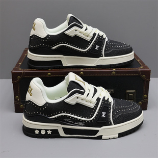 2025新款内增高男鞋黑色拼接低帮学生情侣休闲板鞋时尚潮流运动鞋