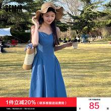 森马连衣裙女收腰V领蓝色a字2025夏新款法式纯棉吊带裙黑色长裙