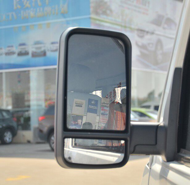 IVECO는 BAODI TURIN WOLFSON 왼쪽 및 오른쪽 유리 후방 렌즈 반전 렌즈 반사 렌즈를 자랑스럽게 생각합니다