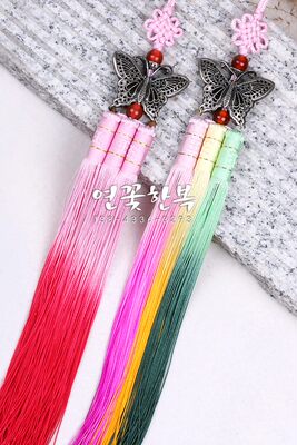 金属雕刻仿古蝴蝶新娘韩服挂件/H-P02661