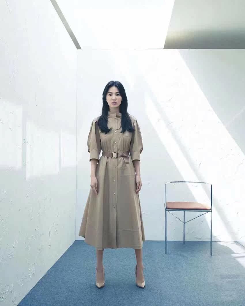 宋慧乔同款净色中袖拼接开衫大摆连衣裙配腰带