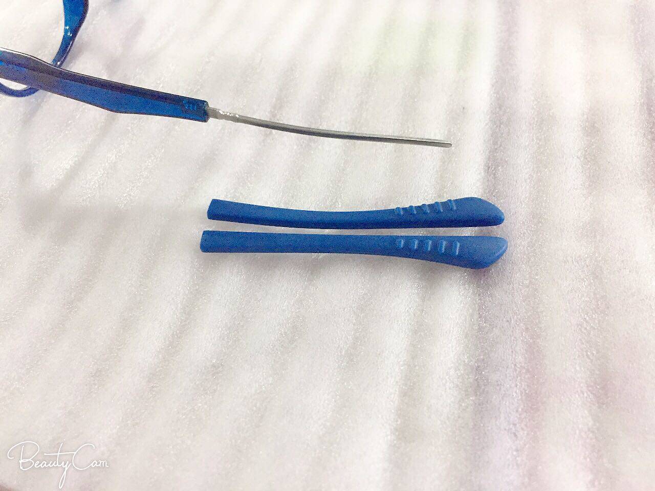 儿童眼镜腿套通用脚套长65mm内孔2*1有几个颜色可选两支脚