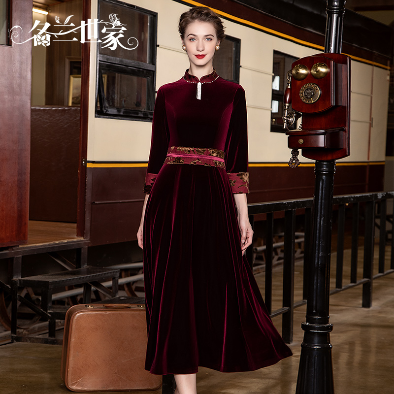 名兰世家优雅气质黑色连衣裙