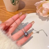 新款 单颗灰色珍珠吊坠项链女小众高级感锁骨链简约颈链气质配饰品