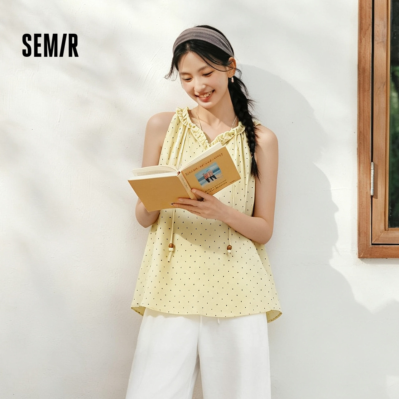 森马复古波点木耳边无袖衬衫女