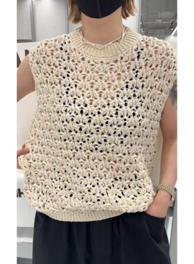 秒发诗歌兰25028时尚百搭米色圆领无袖镂空背心上衣女2026春季新