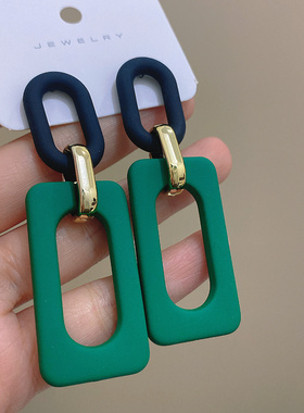 复古绿色有点美！欧美撞色墨绿亚克力链条耳环时髦夸张流苏耳饰