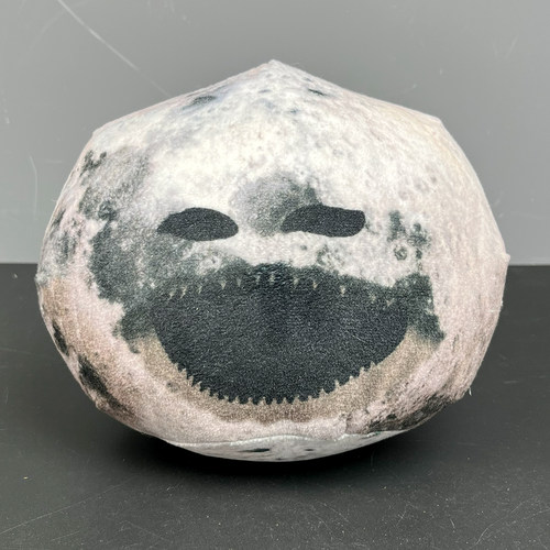 月亮苏醒了The Moon Woke Up恐怖动漫玩偶宇宙深处巨型触手怪毛绒