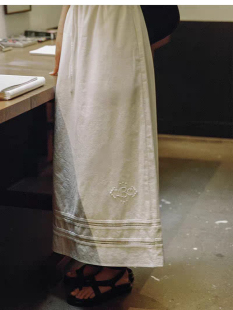 PREON工厂自制夏季新款休闲白色松紧腰镂空刺绣长款半裙urbanic30