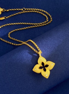 拉丝金属四叶草微镶小白钻锁骨链