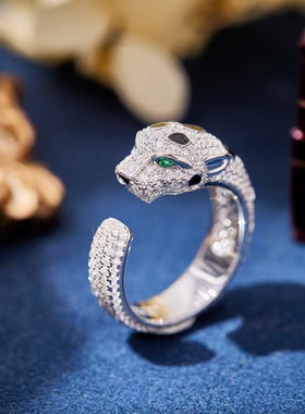 超高品质闪钻花豹子戒指女王风范