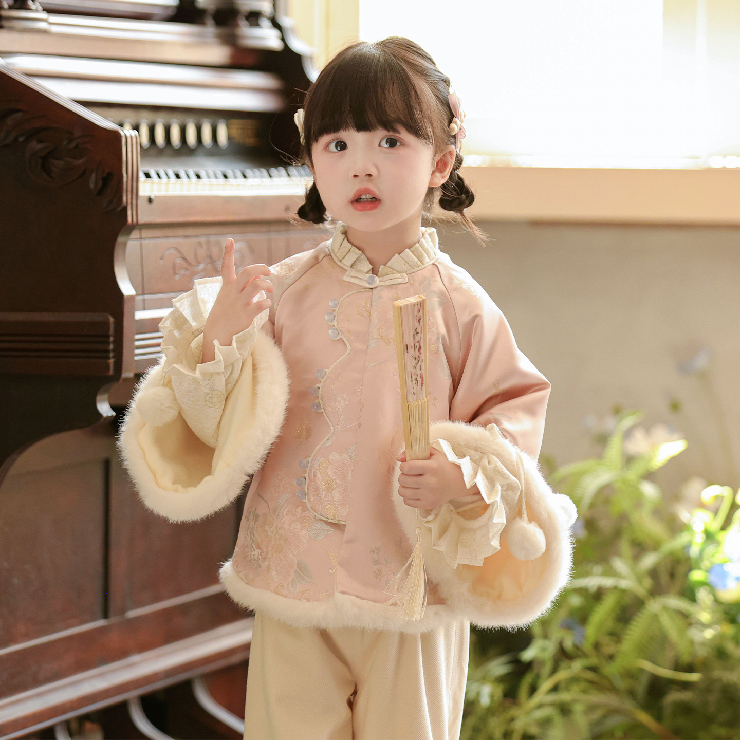 新中式女童冬款粉色加绒加厚过年冬季新品儿童汉服女宝宝拜年服