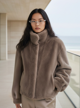 COMMON VALUE「 灵 Nav」仿貂毛皮草短外套 宽松保暖廓形高领上衣