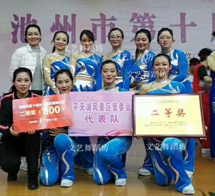 新款小学生黑色啦啦操服 技巧啦啦操比赛服 短裤款烫钻啦啦操服