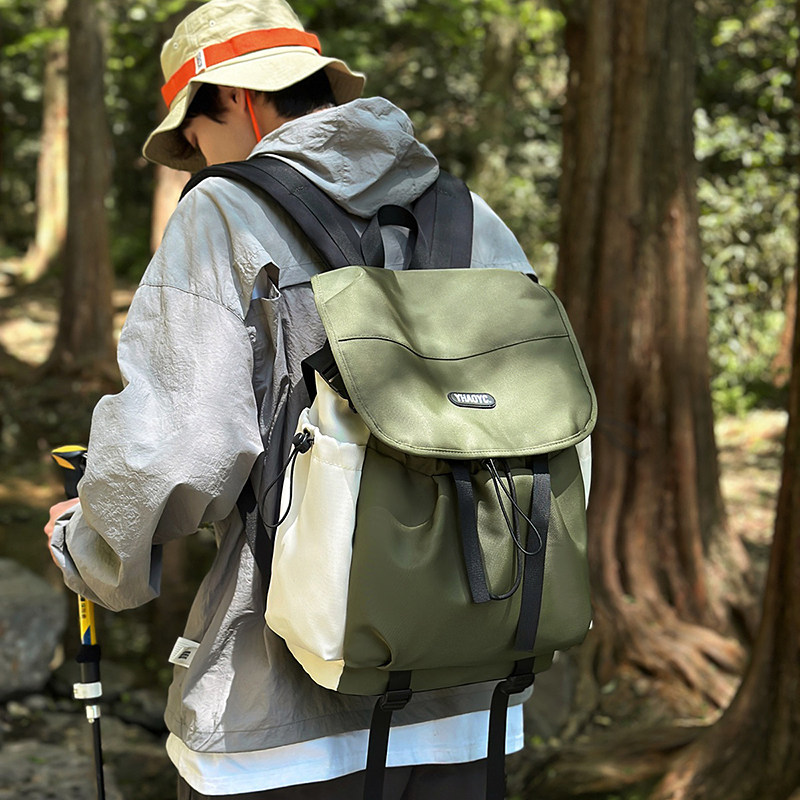 登山旅行双肩包男女初中高中书包户外大学生背包大容量上课通勤包