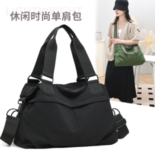 新款大容量运动健身包男女大学生上课通勤斜挎包出差旅行单肩大包