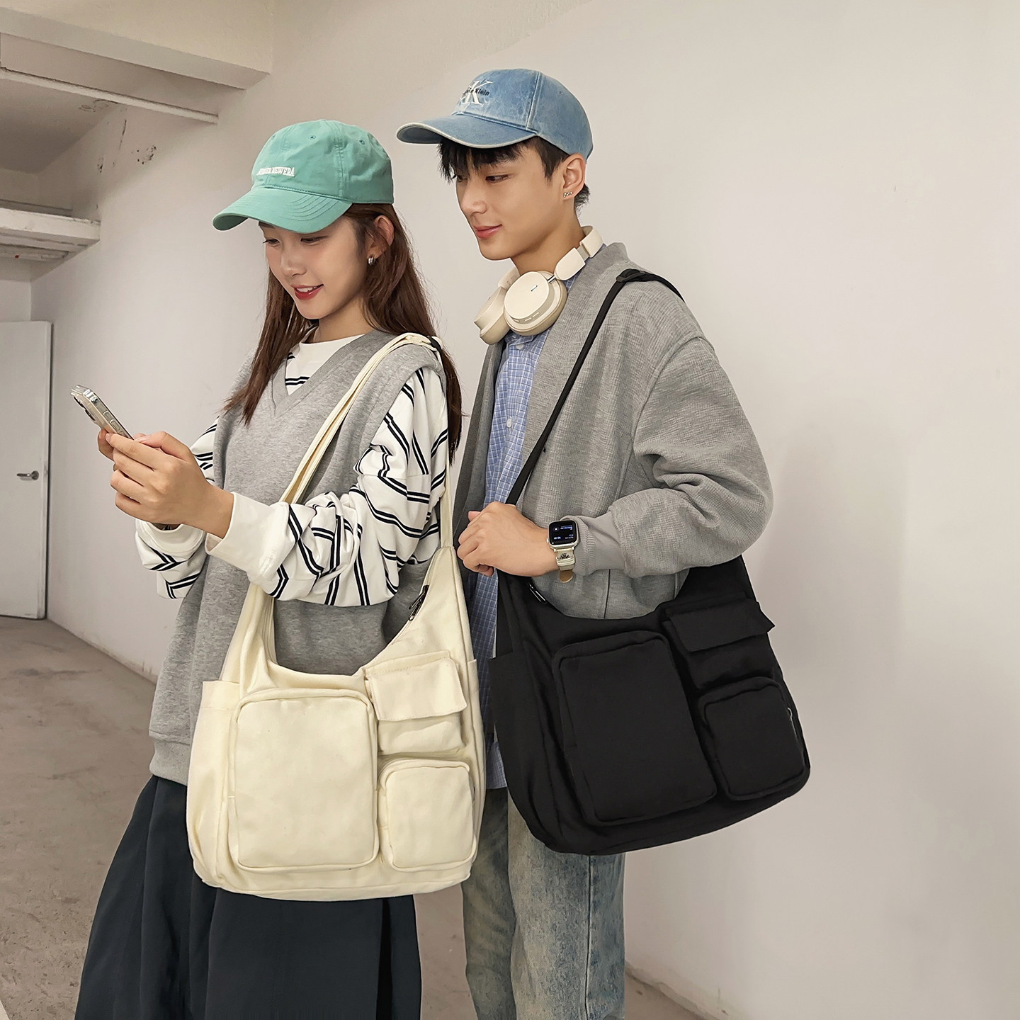 2025新款大容量多口袋帆布包男女款休闲单肩斜挎包时尚百搭骑行包