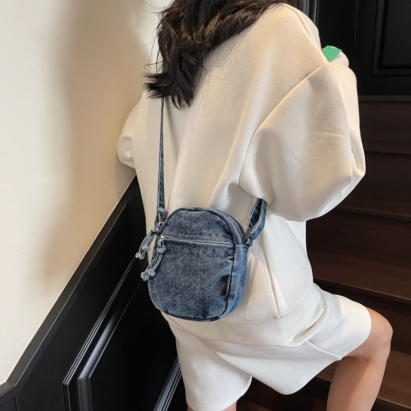 复古简约牛仔手机包女潮轻便单肩斜挎迷你小包新款百搭散步零钱包