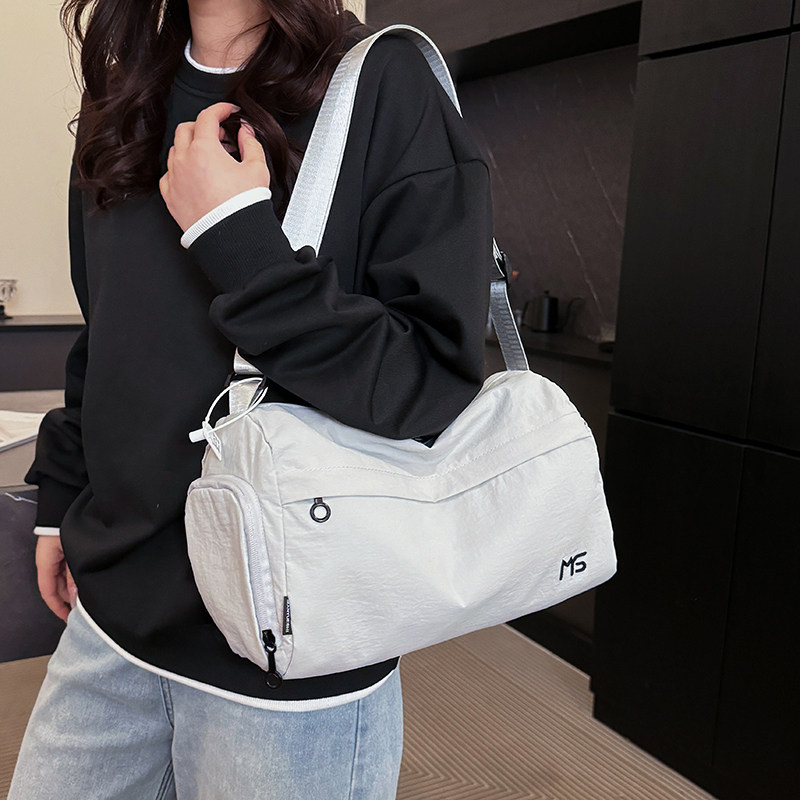 2025新款百搭通勤单肩布包大容量轻便斜挎包包男女户外运动托特包