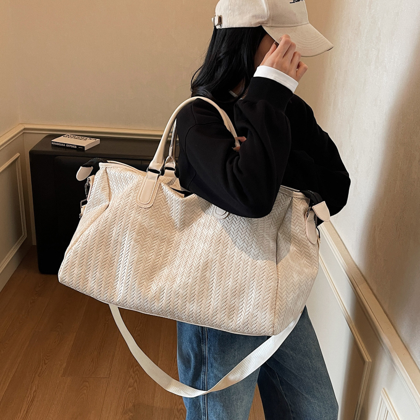 休闲时尚托特包女大容量手提斜挎包质感通勤单肩包外出防水行李包